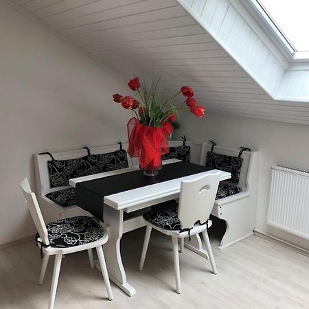 Ferienwohnung Taunus Im Gruenen Obergeschoss Langgons Eksteriør bilde